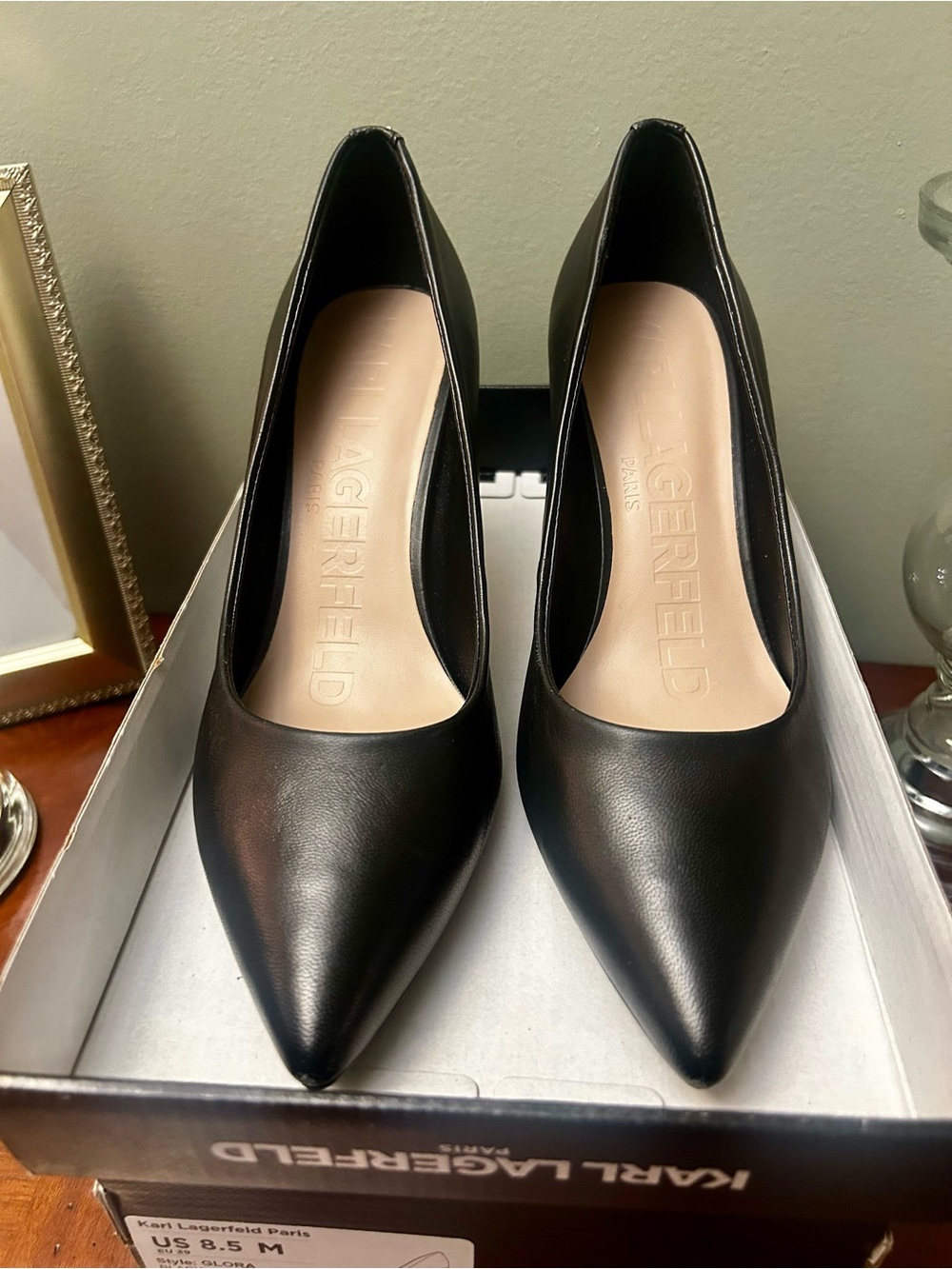 Karl Lagerfeld Paris Glora Black Leather Pumps Heels 8.5